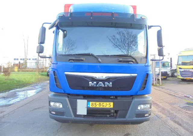 MAN TGM 12-250 NL TRUCK - משאית תיבה: תמונה 2 MAN TGM 12-250 NL TRUCK - משאית תיבה: תמונה 2