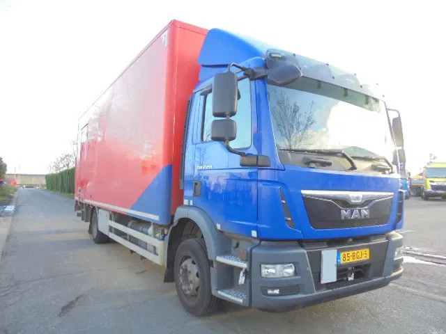 MAN TGM 12-250 - משאית תיבה: תמונה 3 MAN TGM 12-250 - משאית תיבה: תמונה 3