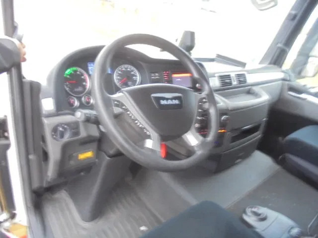 משאית הובלה אוטומטית MAN TGS 23.400 LL.U 6X2: תמונה 10 משאית הובלה אוטומטית MAN TGS 23.400 LL.U 6X2: תמונה 10