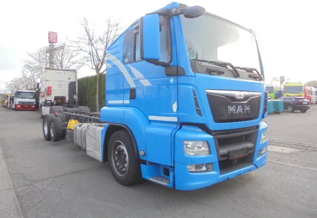 MAN TGS 23.440 6X2 RETARDER - משאית הובלה אוטומטית: תמונה 3 MAN TGS 23.440 6X2 RETARDER - משאית הובלה אוטומטית: תמונה 3