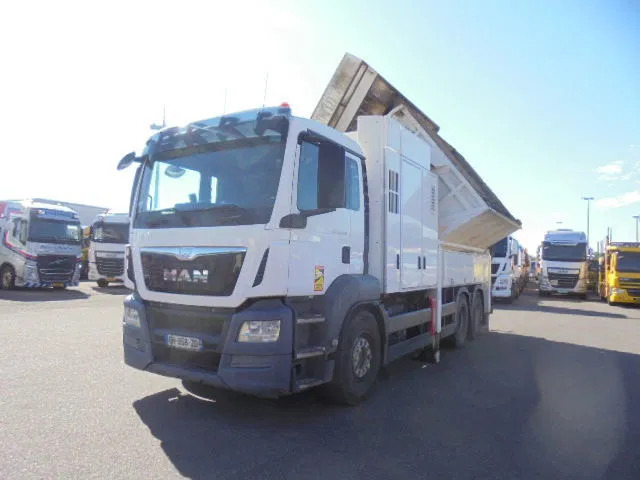 MAN TGS 33.440 ZAND ZUIGER - משאית ואקום: תמונה 1 MAN TGS 33.440 ZAND ZUIGER - משאית ואקום: תמונה 1
