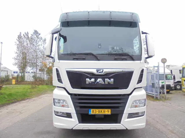 MAN TGX 26.500 XXL 6X2 SMART TACHO 20X IN STOCK - יחידת טרקטור: תמונה 2 MAN TGX 26.500 XXL 6X2 SMART TACHO 20X IN STOCK - יחידת טרקטור: תמונה 2