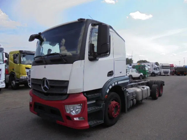 Mercedes-Benz ACTROS 2340 6X2 - משאית הובלה אוטומטית: תמונה 1 Mercedes-Benz ACTROS 2340 6X2 - משאית הובלה אוטומטית: תמונה 1