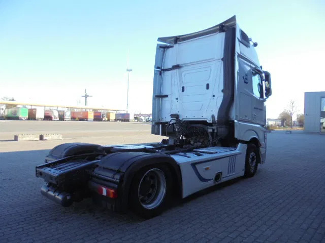 Mercedes-Benz Actros 1842 LS NL TRUCK - יחידת טרקטור: תמונה 4 Mercedes-Benz Actros 1842 LS NL TRUCK - יחידת טרקטור: תמונה 4