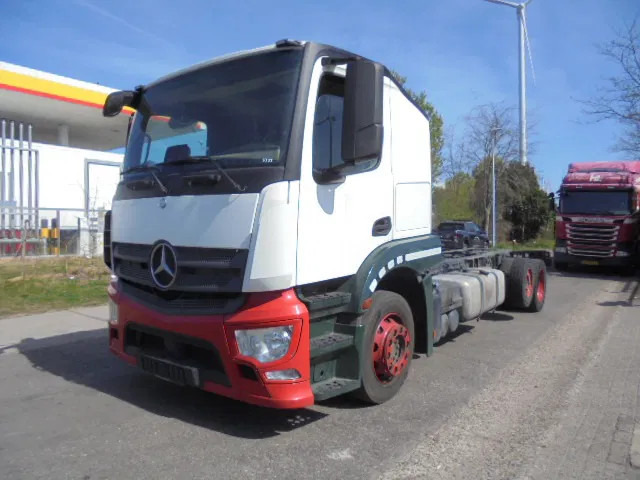 Mercedes-Benz Actros 2340 LL - משאית הובלה אוטומטית: תמונה 1 Mercedes-Benz Actros 2340 LL - משאית הובלה אוטומטית: תמונה 1