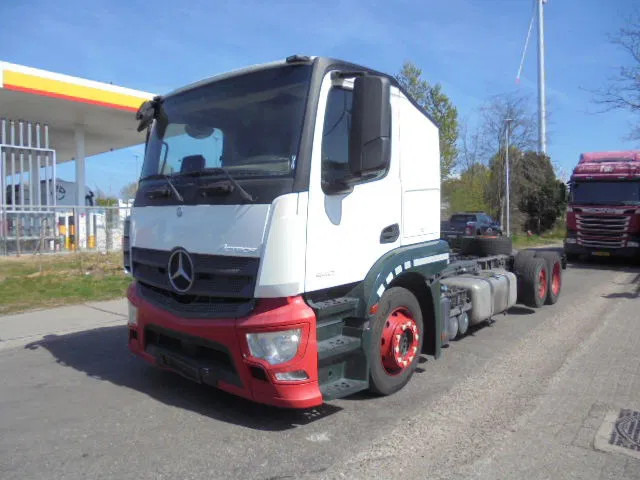 Mercedes-Benz Actros 2340 LL - משאית הובלה אוטומטית: תמונה 1 Mercedes-Benz Actros 2340 LL - משאית הובלה אוטומטית: תמונה 1