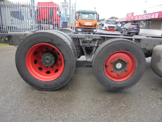 Mercedes-Benz Actros 2340 - משאית הובלה אוטומטית: תמונה 4 Mercedes-Benz Actros 2340 - משאית הובלה אוטומטית: תמונה 4
