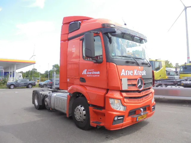 Mercedes-Benz Actros 2343 6X2 VOORLOOPAS - יחידת טרקטור: תמונה 3 Mercedes-Benz Actros 2343 6X2 VOORLOOPAS - יחידת טרקטור: תמונה 3