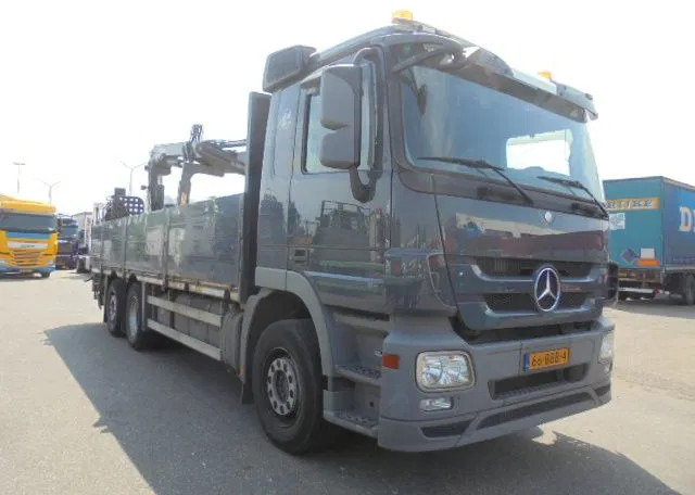 Mercedes-Benz Actros 2532 NL TRUCK - משאית מנוף: תמונה 2 Mercedes-Benz Actros 2532 NL TRUCK - משאית מנוף: תמונה 2