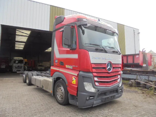 Mercedes-Benz Actros 2542 6X2 ENGINE NOT OK - משאית עם שלדת תא: תמונה 3 Mercedes-Benz Actros 2542 6X2 ENGINE NOT OK - משאית עם שלדת תא: תמונה 3