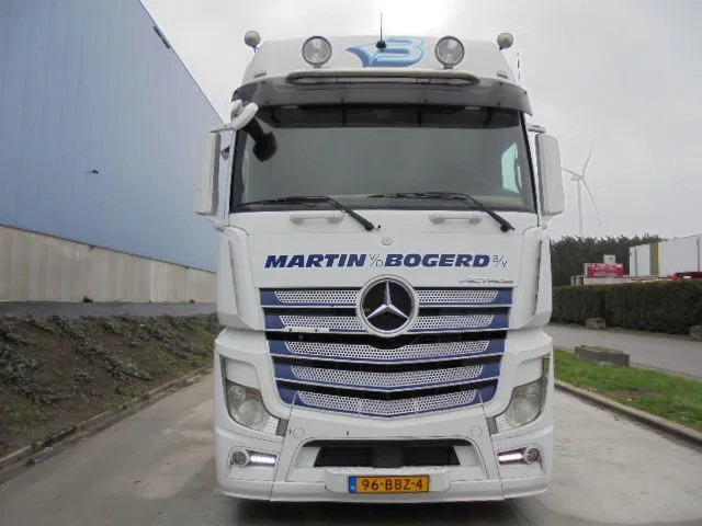 Mercedes-Benz Actros 2542 6X2 - משאית וילונות צד: תמונה 2 Mercedes-Benz Actros 2542 6X2 - משאית וילונות צד: תמונה 2