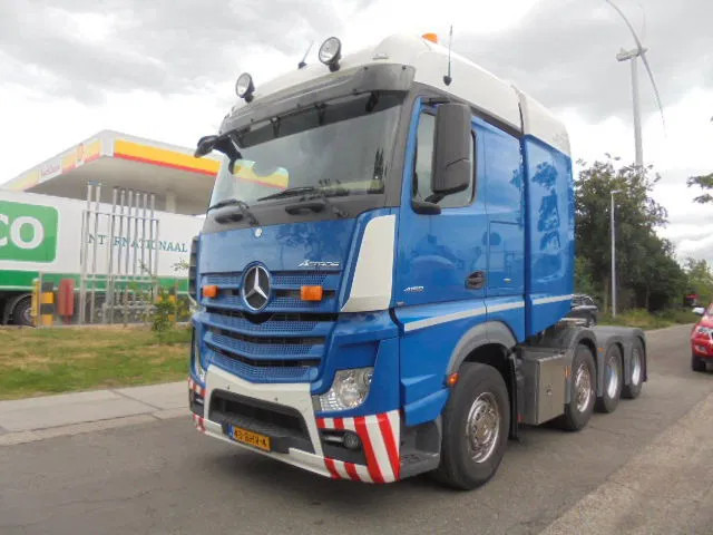 Mercedes-Benz Actros 4158 8X4 180 TON NL KENTEKEN - יחידת טרקטור: תמונה 1 Mercedes-Benz Actros 4158 8X4 180 TON NL KENTEKEN - יחידת טרקטור: תמונה 1