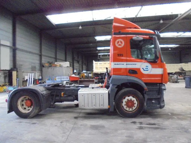 Mercedes-Benz Antos 1832 CABINE SCHADE FOR PARTS - יחידת טרקטור: תמונה 4 Mercedes-Benz Antos 1832 CABINE SCHADE FOR PARTS - יחידת טרקטור: תמונה 4
