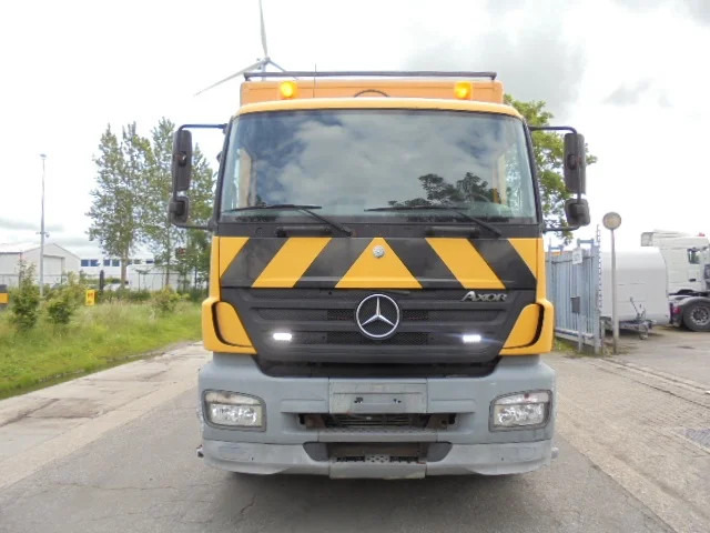 Mercedes-Benz Axor 1828 - משאית מנוף: תמונה 2 Mercedes-Benz Axor 1828 - משאית מנוף: תמונה 2