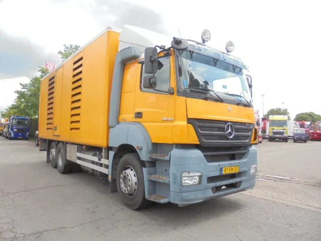 Mercedes-Benz Axor 2540 + HAMMELMAN DEUTZ - משאית ואקום: תמונה 3 Mercedes-Benz Axor 2540 + HAMMELMAN DEUTZ - משאית ואקום: תמונה 3