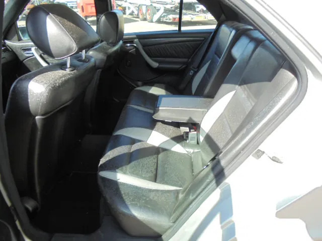 Mercedes-Benz C-Klasse 43 AMG - סדאן: תמונה 5 Mercedes-Benz C-Klasse 43 AMG - סדאן: תמונה 5