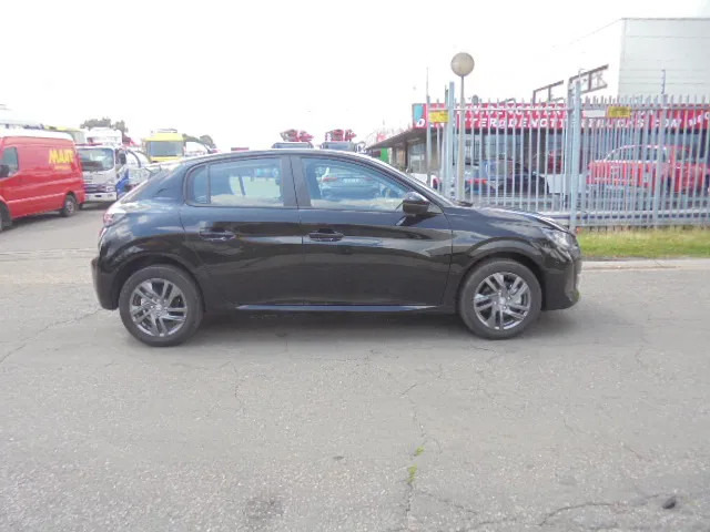 Peugeot 208 208 NEW TAX FREE - האצ'בק: תמונה 4 Peugeot 208 208 NEW TAX FREE - האצ'בק: תמונה 4