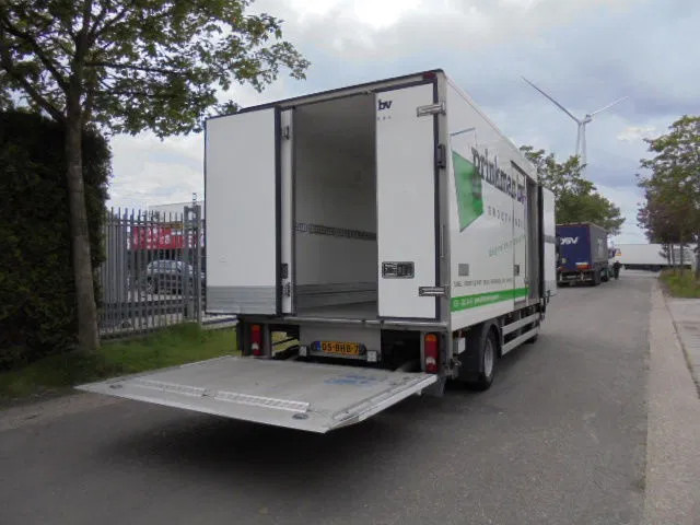 Renault D 6.5 150 NL TRUCK - משאית קירור: תמונה 4 Renault D 6.5 150 NL TRUCK - משאית קירור: תמונה 4