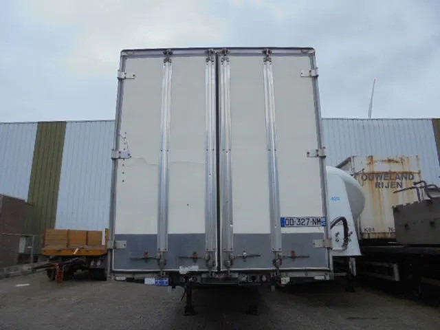Samro VK132APF11S - סמיטריילר בתיבה סגורה: תמונה 5 Samro VK132APF11S - סמיטריילר בתיבה סגורה: תמונה 5