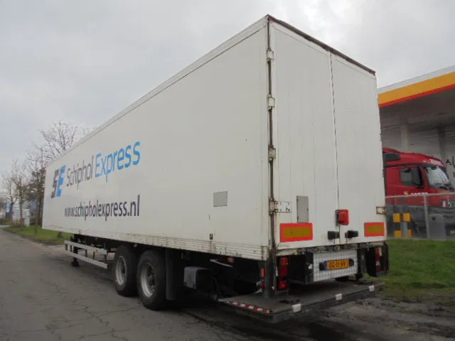 סמיטריילר בתיבה סגורה Smit ST0 1230: תמונה 6 סמיטריילר בתיבה סגורה Smit ST0 1230: תמונה 6