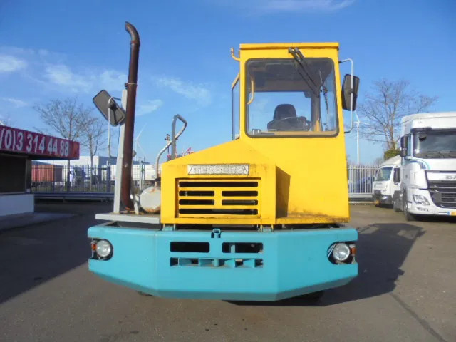 Terberg YT NL TRUCK - טרקטור מסוף: תמונה 2 Terberg YT NL TRUCK - טרקטור מסוף: תמונה 2