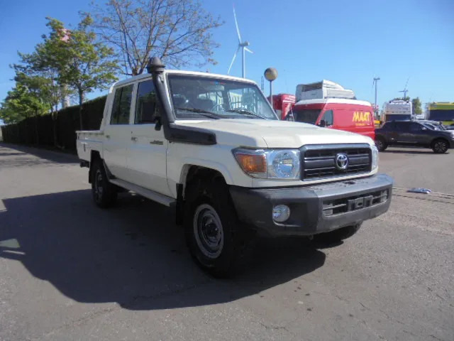 Toyota Land Cruiser HJ79L 4X4 CREWCAB PICKUP EXPORT OUTSIDE EU ONLY - טנדר: תמונה 3 Toyota Land Cruiser HJ79L 4X4 CREWCAB PICKUP EXPORT OUTSIDE EU ONLY - טנדר: תמונה 3