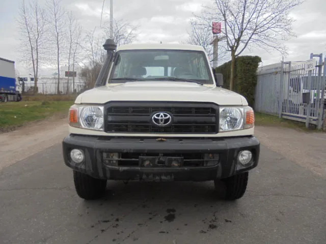 Toyota Land Cruiser HZJ76 + HZJ78L + PICKUP 4WD EXPORT OUT EU ONLY - טנדר: תמונה 5 Toyota Land Cruiser HZJ76 + HZJ78L + PICKUP 4WD EXPORT OUT EU ONLY - טנדר: תמונה 5