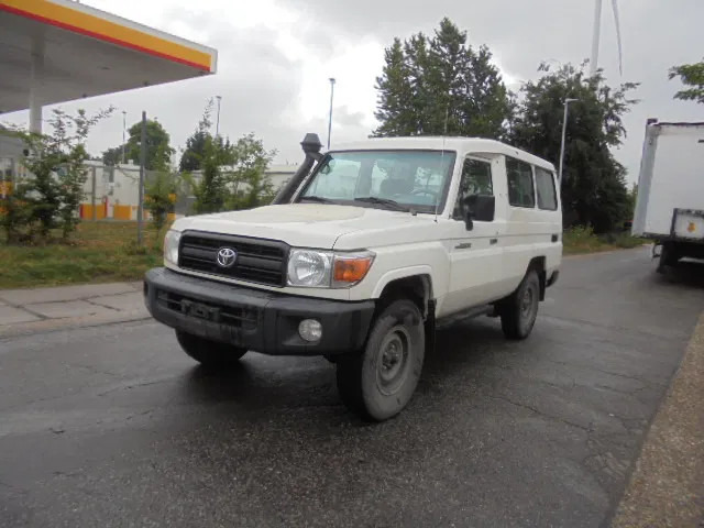 Toyota Land Cruiser HZJ78L 4X4 EXPORT OUTSIDE EU ONLY - מכונית: תמונה 1 Toyota Land Cruiser HZJ78L 4X4 EXPORT OUTSIDE EU ONLY - מכונית: תמונה 1