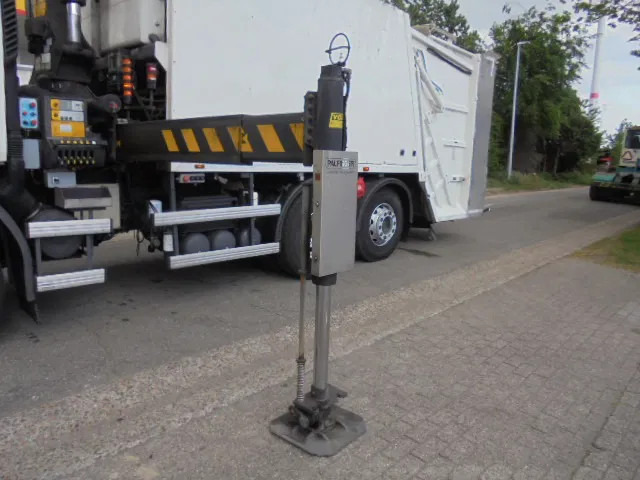 משאית אשפה Volvo FE 320 6X2 NL TRUCK: תמונה 9