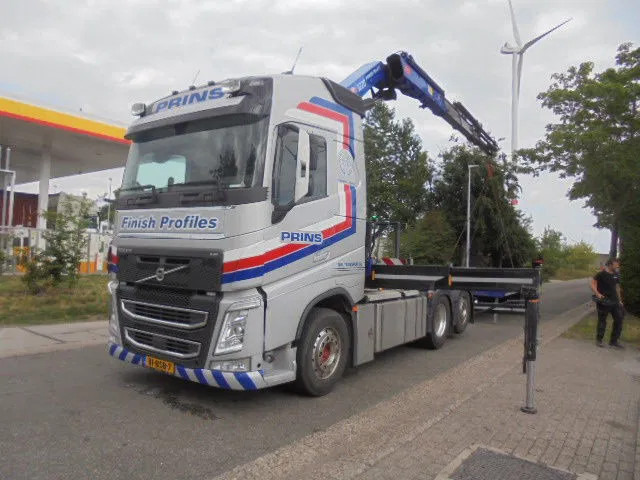 Volvo FH 420 6X2 NL TRUCK - יחידת טרקטור: תמונה 1 Volvo FH 420 6X2 NL TRUCK - יחידת טרקטור: תמונה 1