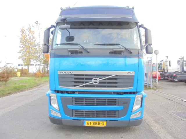 Volvo FH 420 6X2 NL TRUCK - משאית וילונות צד: תמונה 2 Volvo FH 420 6X2 NL TRUCK - משאית וילונות צד: תמונה 2