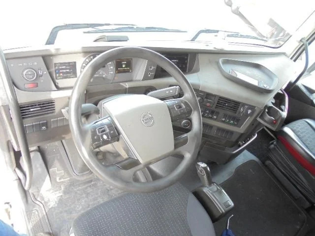 יחידת טרקטור Volvo FH 420: תמונה 10