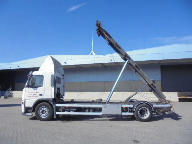 Volvo FM 260 MANUAL GEAR NL TRUCK - משאית מערכת כבלים: תמונה 5 Volvo FM 260 MANUAL GEAR NL TRUCK - משאית מערכת כבלים: תמונה 5