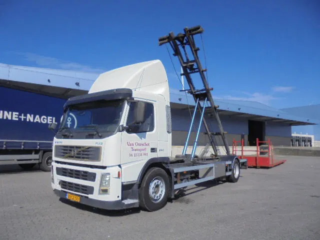 Volvo FM 260 MANUAL GEAR NL TRUCK - משאית מערכת כבלים: תמונה 1 Volvo FM 260 MANUAL GEAR NL TRUCK - משאית מערכת כבלים: תמונה 1
