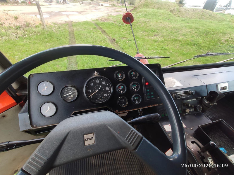 Kato KA400E - עגורן נייד: תמונה 4 Kato KA400E - עגורן נייד: תמונה 4