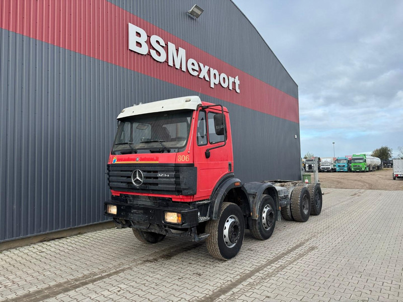 Mercedes-Benz 3234 - משאית עם שלדת תא: תמונה 1 Mercedes-Benz 3234 - משאית עם שלדת תא: תמונה 1