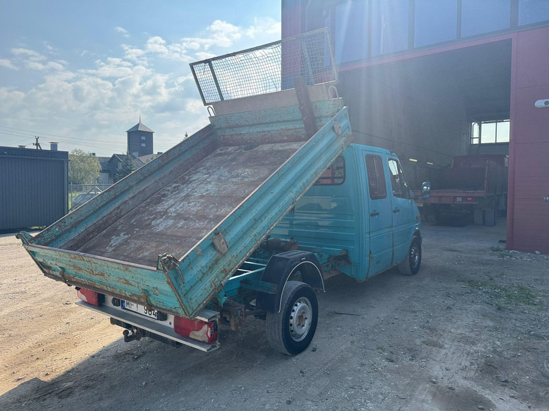 Mercedes-Benz Sprinter 310 - כלי רכב מסחרי מזהיר: תמונה 3 Mercedes-Benz Sprinter 310 - כלי רכב מסחרי מזהיר: תמונה 3