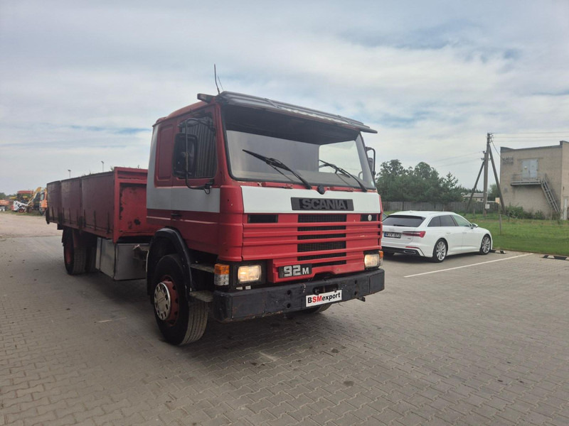 Scania P 92 M, spring-spring - משאית צד נופל/ שטוחה: תמונה 2 Scania P 92 M, spring-spring - משאית צד נופל/ שטוחה: תמונה 2