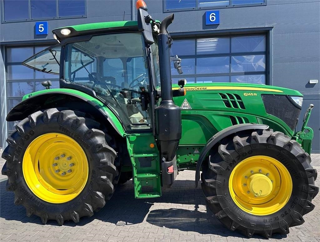 John Deere 6145R - טרקטור חקלאי: תמונה 2 John Deere 6145R - טרקטור חקלאי: תמונה 2
