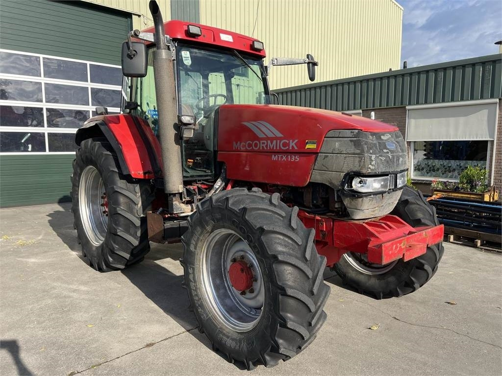 McCormick MTX135 - טרקטור חקלאי: תמונה 2 McCormick MTX135 - טרקטור חקלאי: תמונה 2
