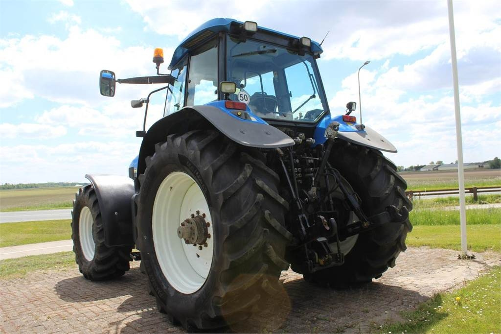 New Holland TM175 - טרקטור חקלאי: תמונה 3 New Holland TM175 - טרקטור חקלאי: תמונה 3