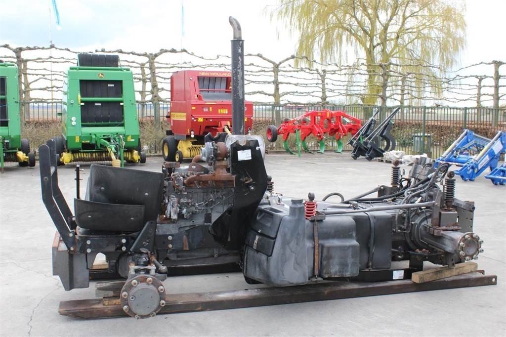Renault Ares 626RZ - טרקטור חקלאי: תמונה 1 Renault Ares 626RZ - טרקטור חקלאי: תמונה 1