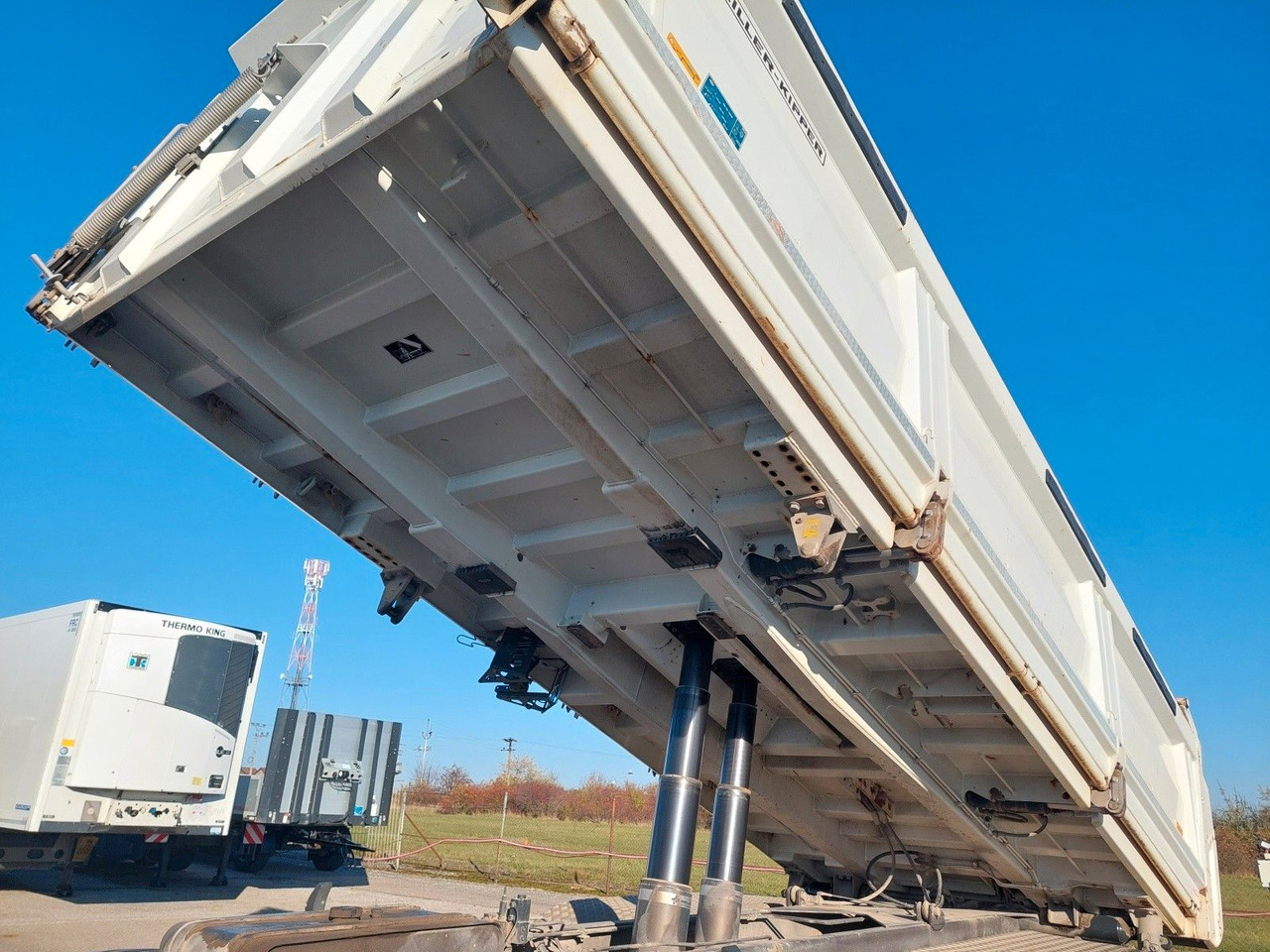 Iveco AD340X480 X-Way Bordmatic Meiller 8x4 - מזהיר: תמונה 5 Iveco AD340X480 X-Way Bordmatic Meiller 8x4 - מזהיר: תמונה 5