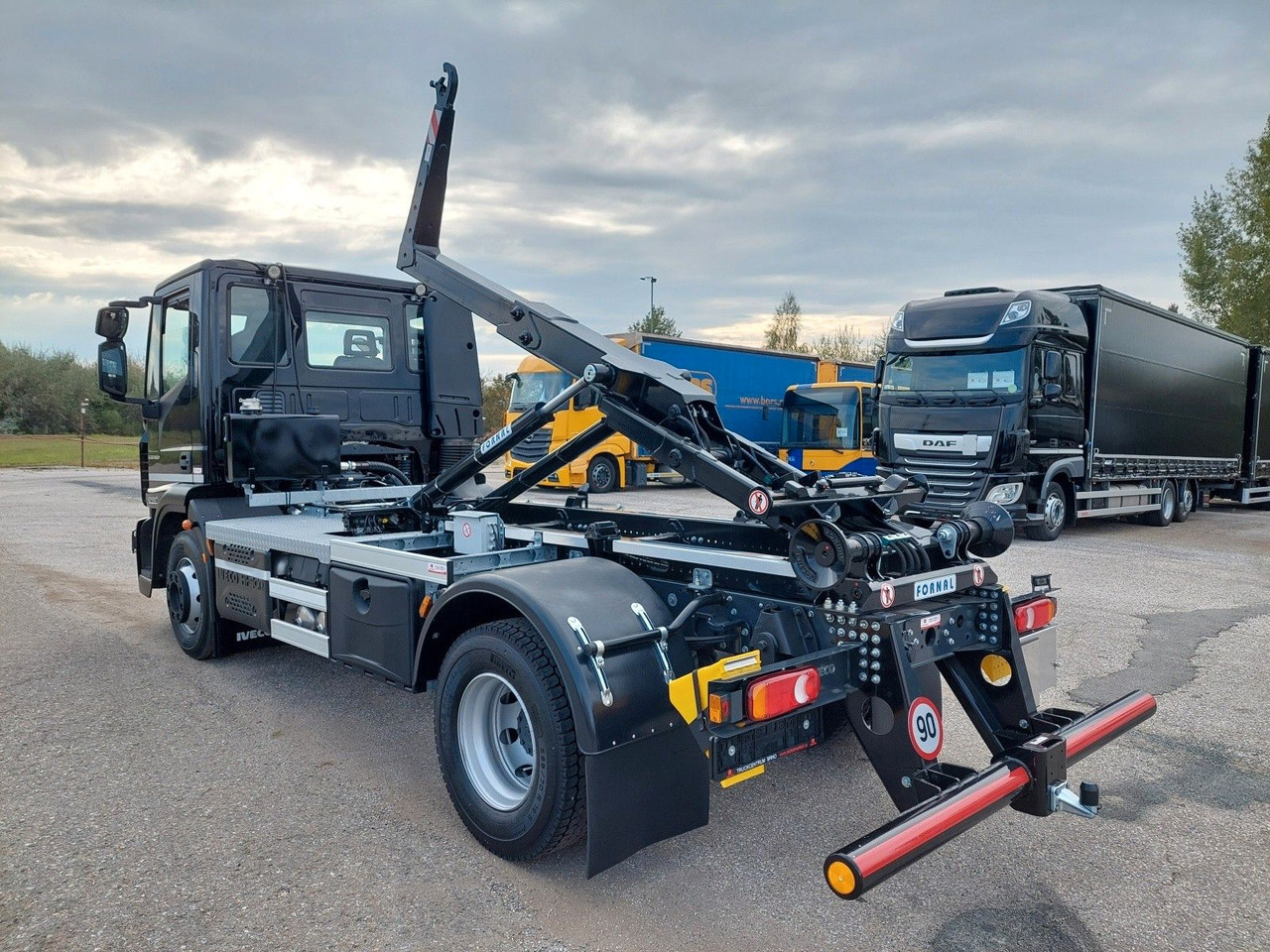 Iveco Eurocargo 120E22 - SOFORT verfügbar - משאית הרמת וו: תמונה 3 Iveco Eurocargo 120E22 - SOFORT verfügbar - משאית הרמת וו: תמונה 3
