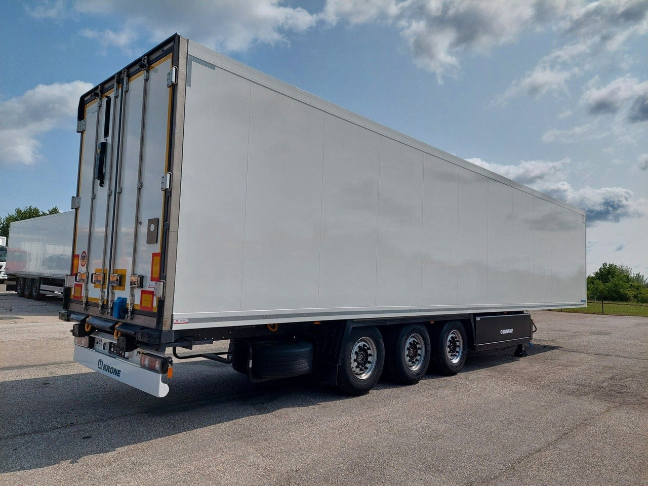 Krone SD Thermo King SLXi 300 7616 Motorstunden - סמיטריילר עם קירור: תמונה 4 Krone SD Thermo King SLXi 300 7616 Motorstunden - סמיטריילר עם קירור: תמונה 4