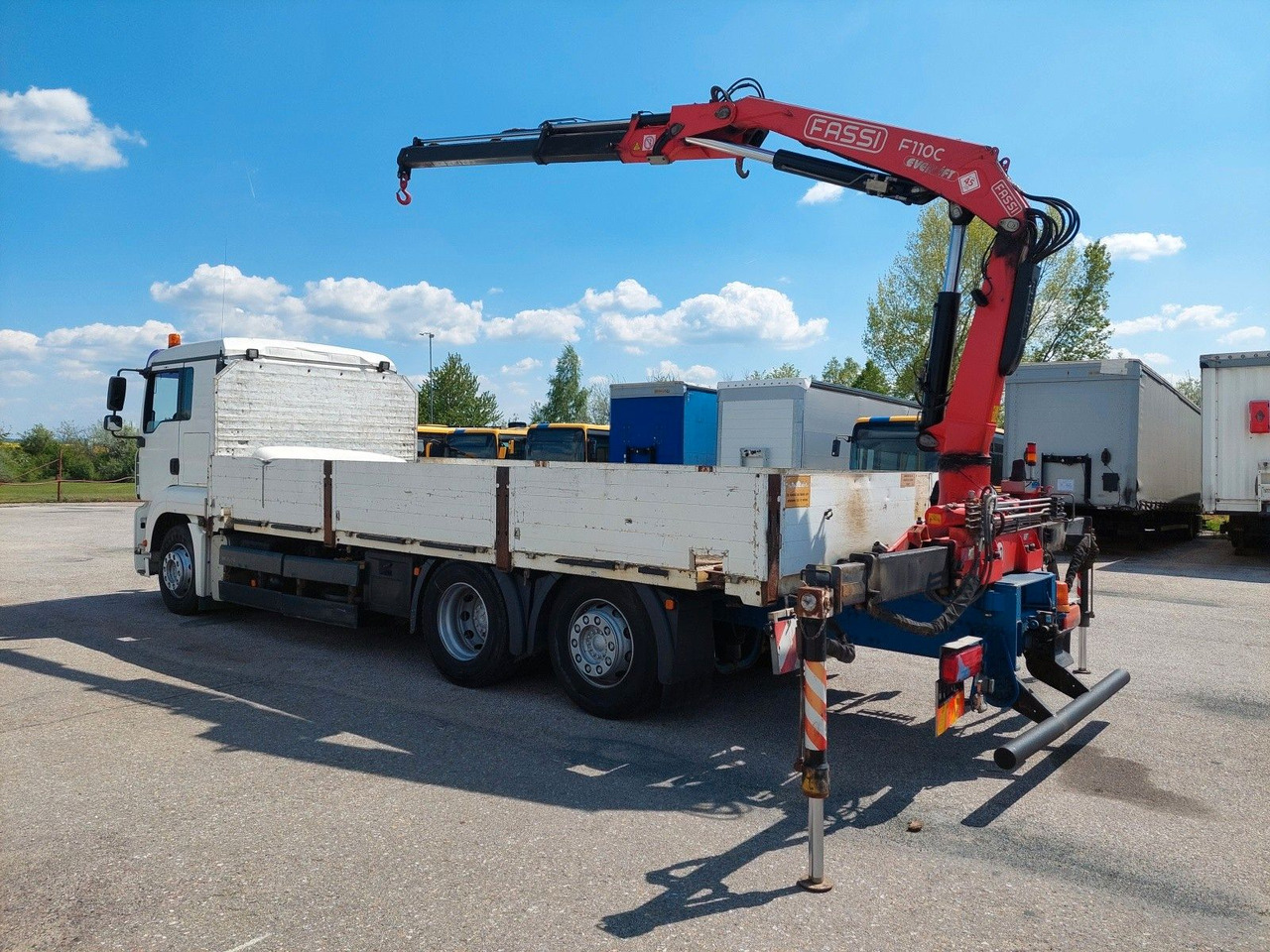 MAN GA 26.320 6X2-2 BL + Kran Fassi F110AC22 - משאית צד נופל/ שטוחה, משאית מנוף: תמונה 3 MAN GA 26.320 6X2-2 BL + Kran Fassi F110AC22 - משאית צד נופל/ שטוחה, משאית מנוף: תמונה 3