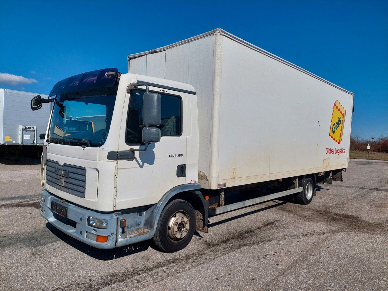 MAN TGL 7.180 4X2 BL - כלי רכב מסחרי עם תיבה: תמונה 1 MAN TGL 7.180 4X2 BL - כלי רכב מסחרי עם תיבה: תמונה 1