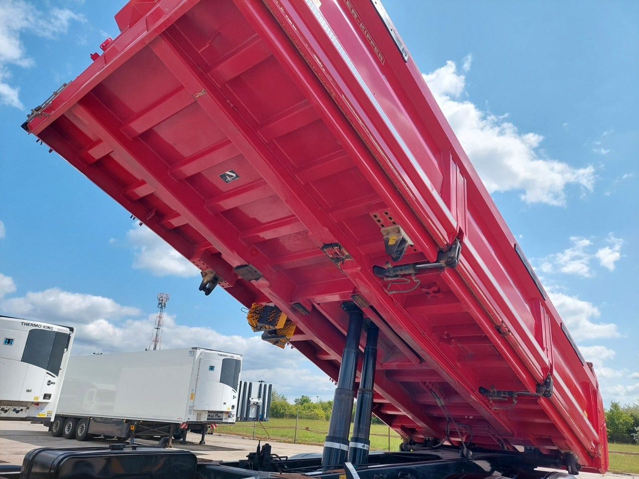 MAN TGS 35.460 BB Meiller Bordmatik 8x6 - מזהיר: תמונה 5 MAN TGS 35.460 BB Meiller Bordmatik 8x6 - מזהיר: תמונה 5