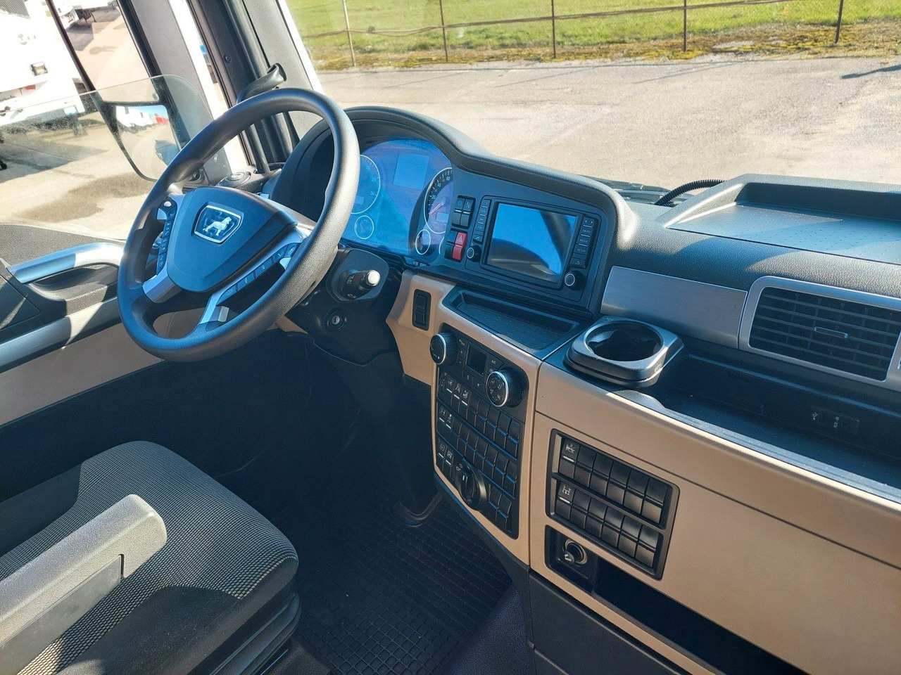 יחידת טרקטור MAN TGX 18.510 BLS 4x2 2-Kreis Hydraulik: תמונה 23 יחידת טרקטור MAN TGX 18.510 BLS 4x2 2-Kreis Hydraulik: תמונה 23