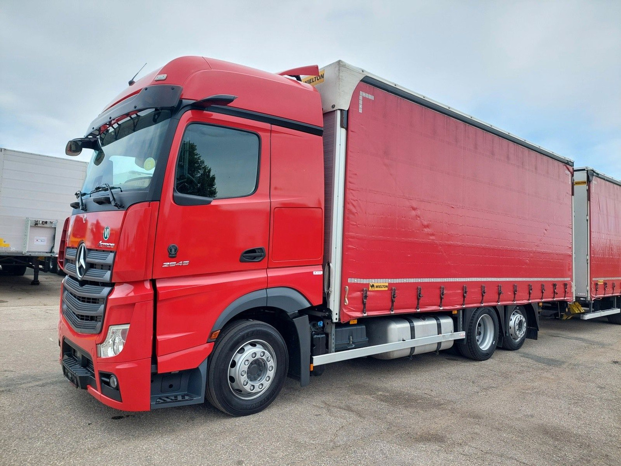 Mercedes-Benz Actros 2545 L/NR 6x2 + Wielton PC2K Durchbar - משאית וילונות צד: תמונה 5 Mercedes-Benz Actros 2545 L/NR 6x2 + Wielton PC2K Durchbar - משאית וילונות צד: תמונה 5